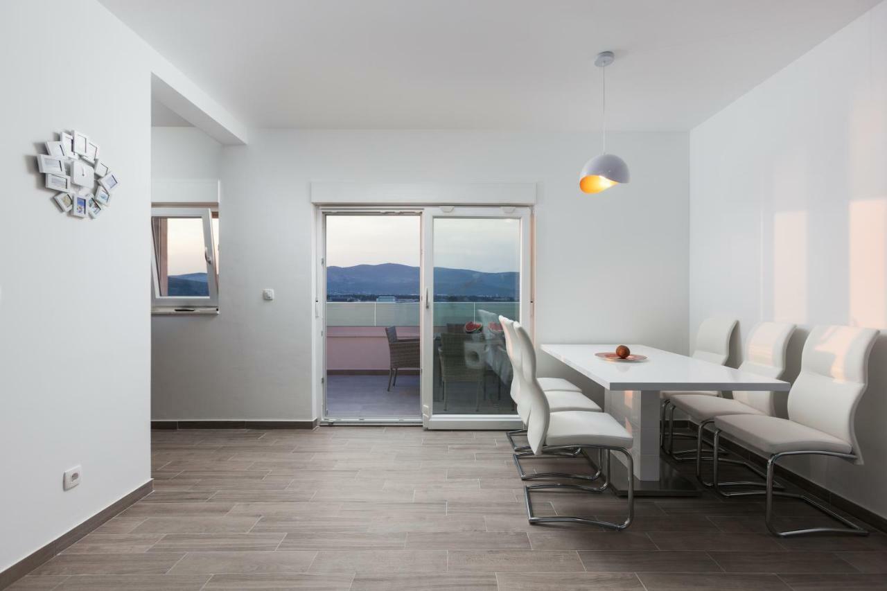 Luxury Villa Aria, Apartment Trogir Exterior photo